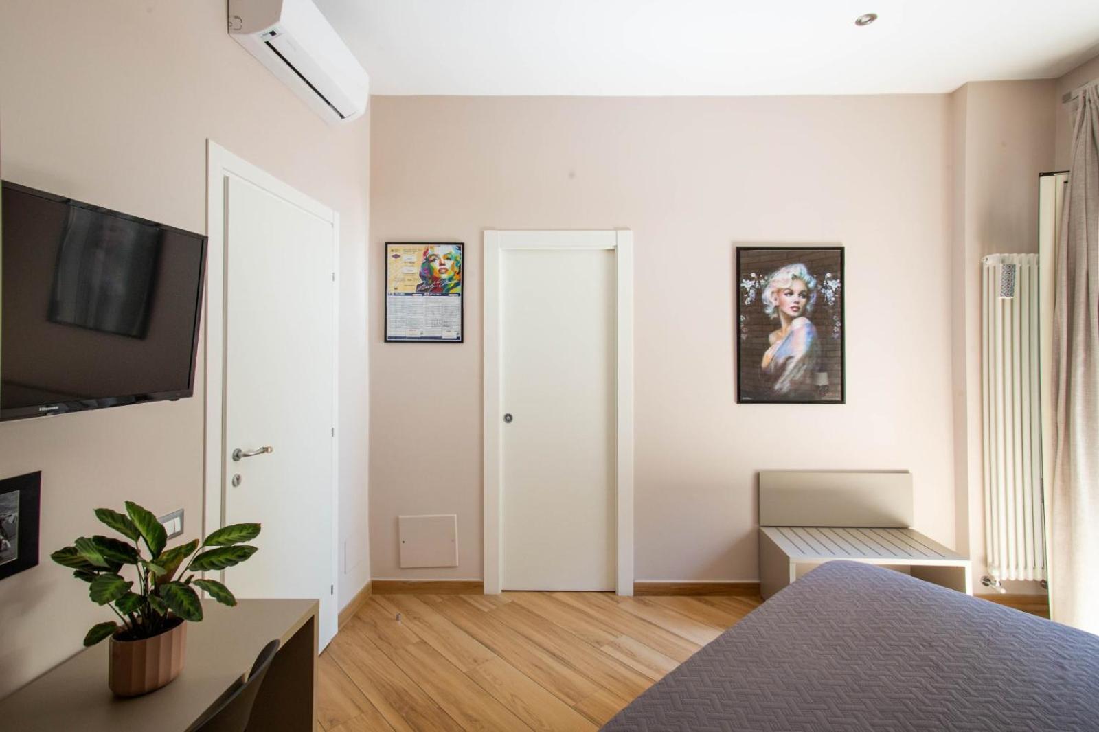 Little Rock Guest House 가에타 외부 사진