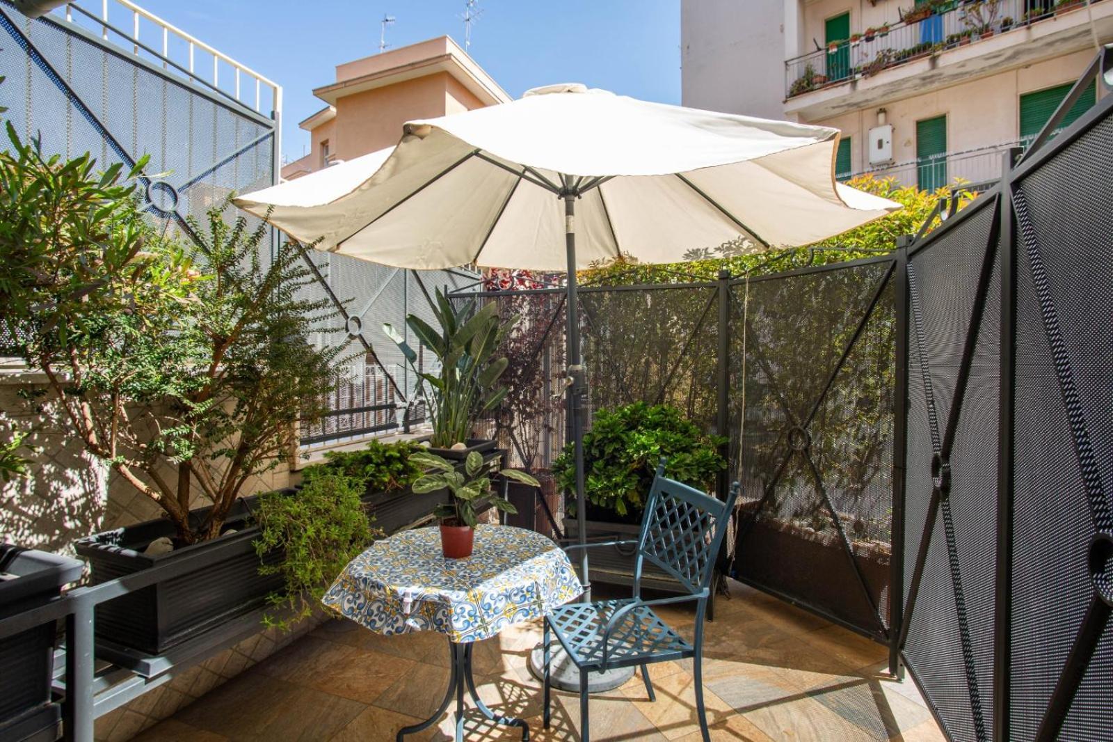 Little Rock Guest House 가에타 외부 사진