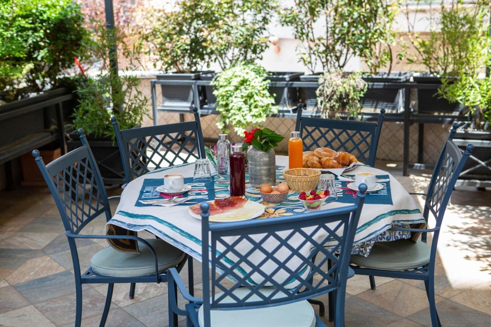 Little Rock Guest House 가에타 외부 사진